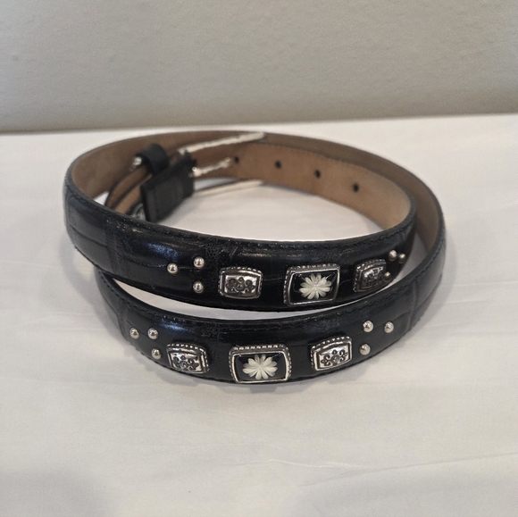 Brighton Black Embossed Leather Medalion Silver Buckle Belt Women's Size L 34 - Picture 3 of 12